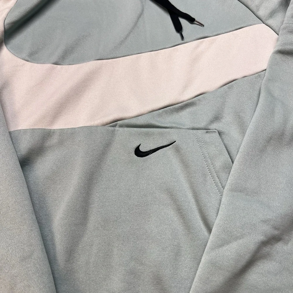 Nike excellent preowned